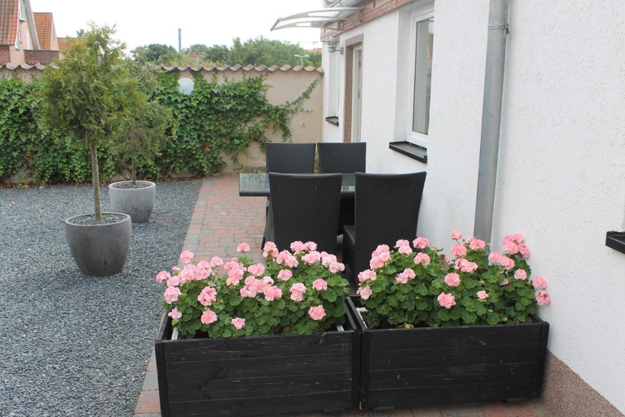 Amalie Bed And Breakfast & Apartments Odense Ngoại thất bức ảnh