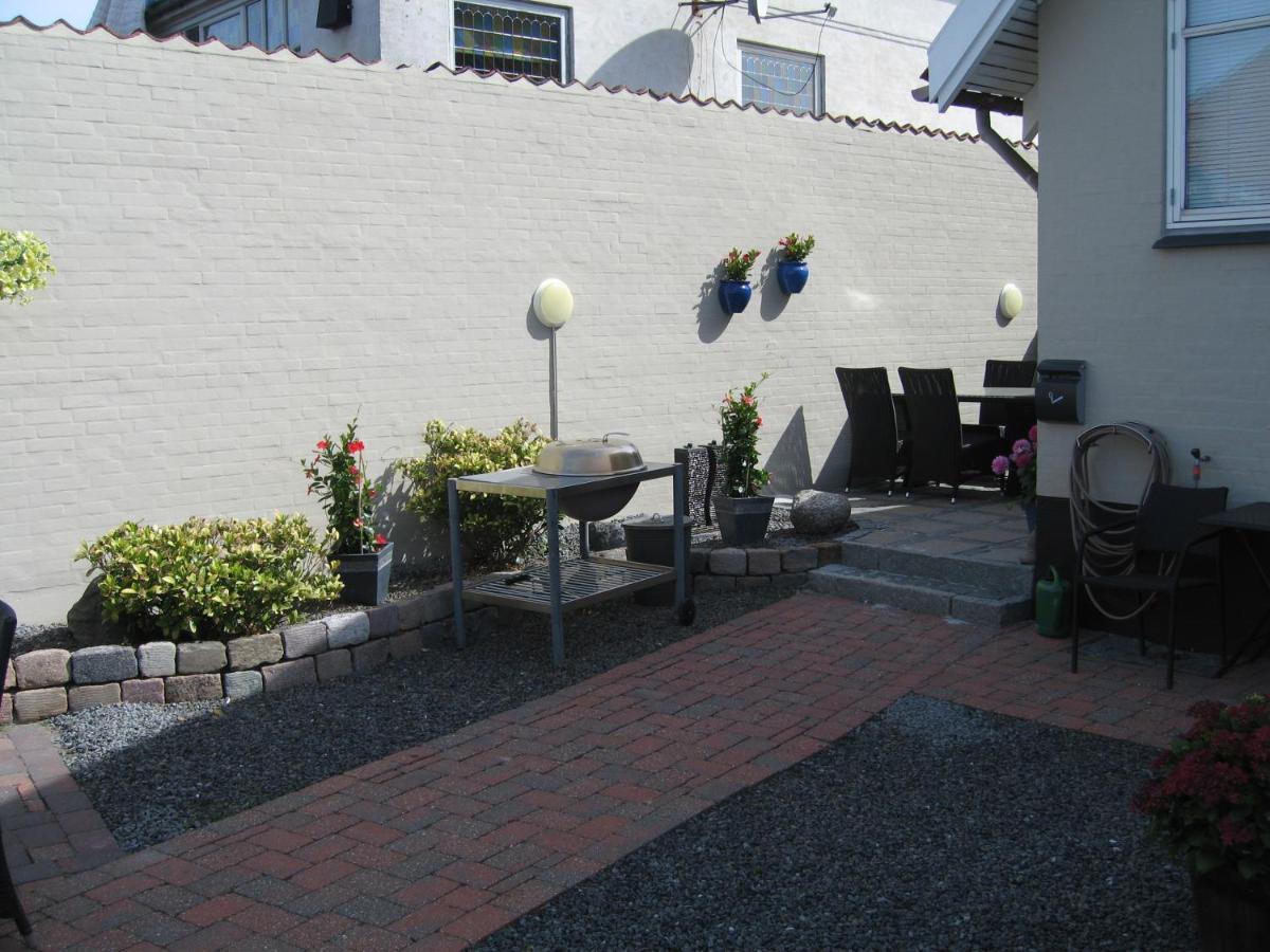 Amalie Bed And Breakfast & Apartments Odense Ngoại thất bức ảnh