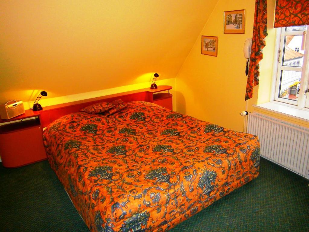 Amalie Bed And Breakfast & Apartments Odense Ngoại thất bức ảnh