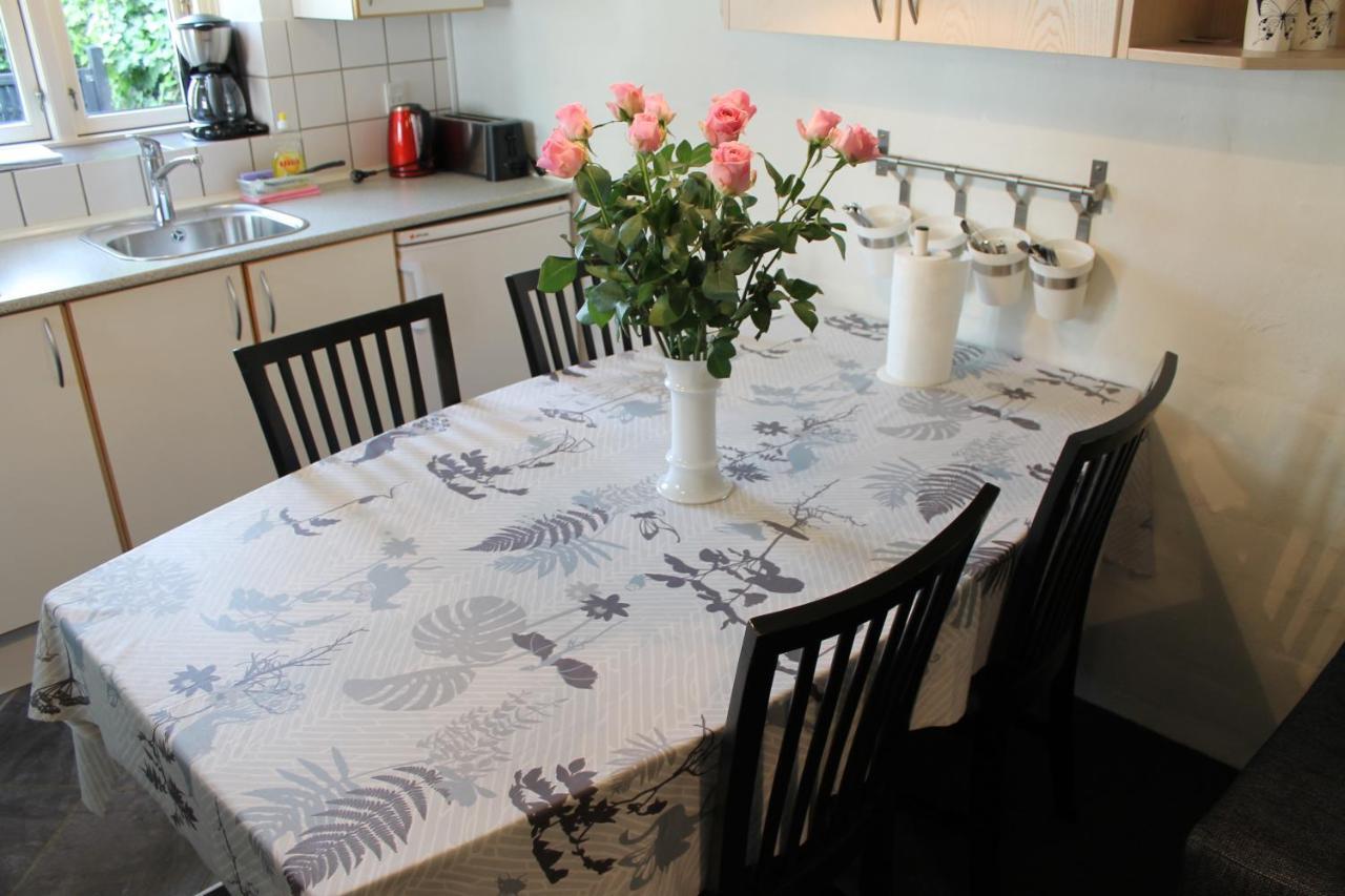 Amalie Bed And Breakfast & Apartments Odense Ngoại thất bức ảnh