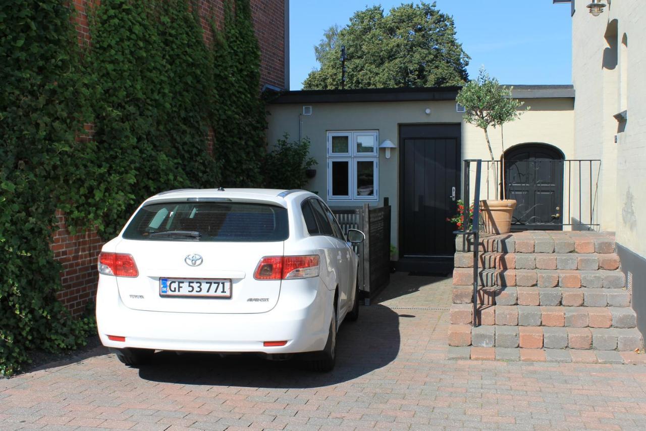 Amalie Bed And Breakfast & Apartments Odense Ngoại thất bức ảnh